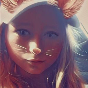 Meet your Posher, Lilly